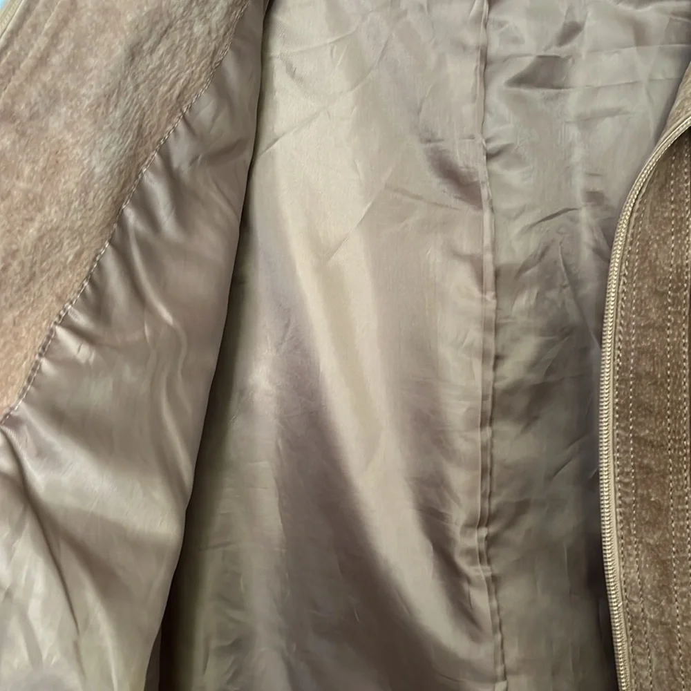 Jacket - Picture 3 of 5